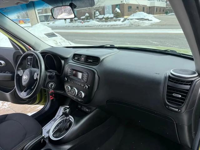 2015 Kia Soul Base