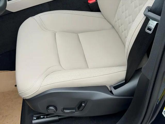 2026 Volvo XC90 Plus, B5 AWD Gas (mild hybrid), Gasoline, Bright, 7 Seats