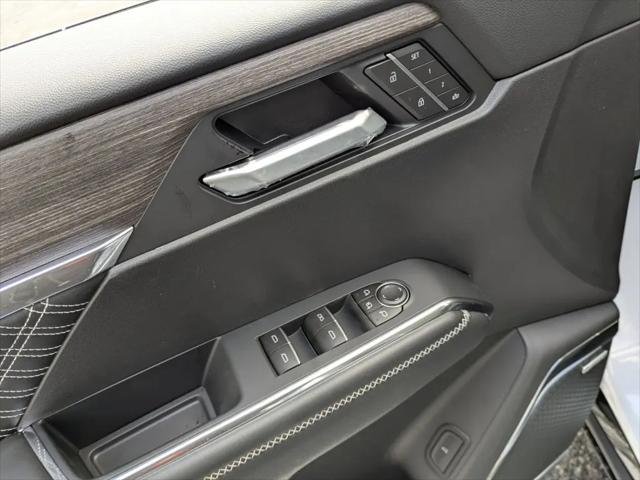 2026 GMC Acadia Denali AWD