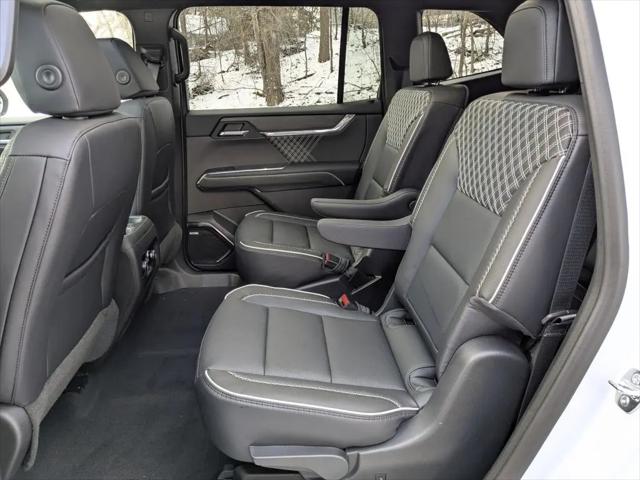 2026 GMC Acadia Denali AWD