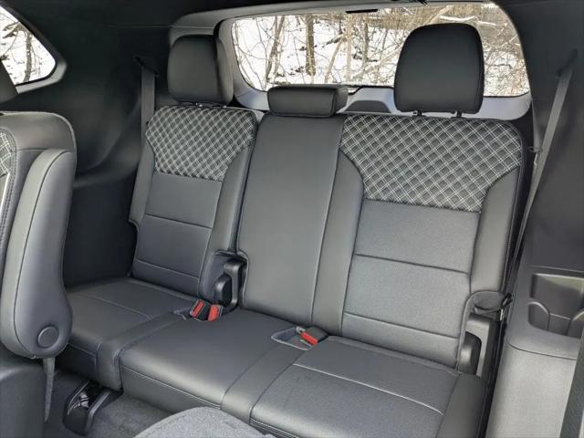 2026 GMC Acadia Denali AWD