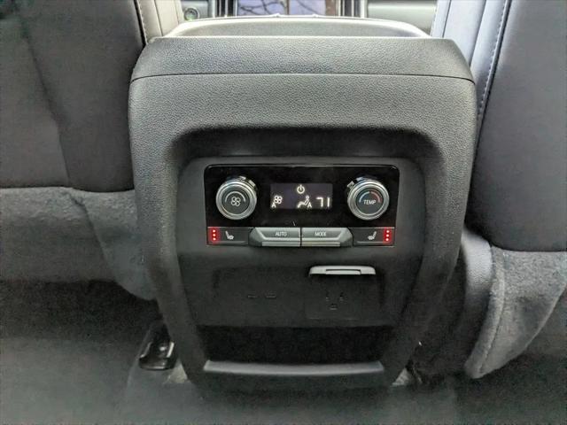 2026 GMC Acadia Denali AWD