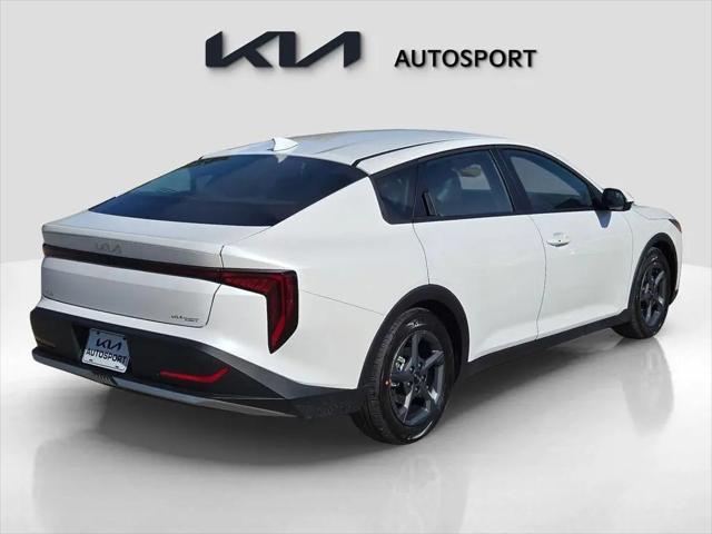 2026 Kia K4 LXS