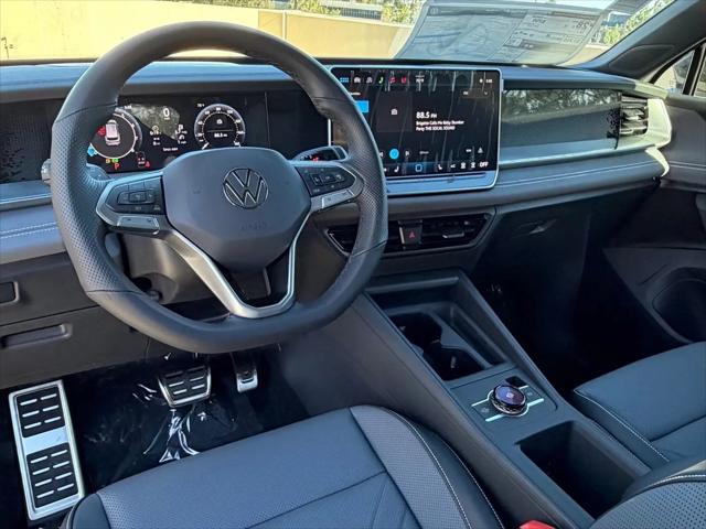 2026 Volkswagen Tiguan SE R-Line Black