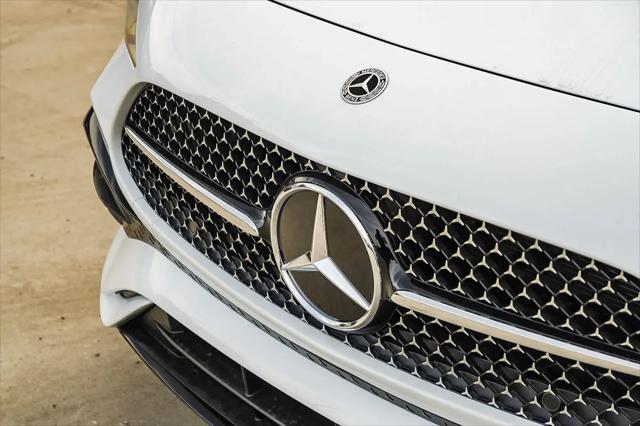 2026 Mercedes-Benz E-CLASS E 300 CLE 300