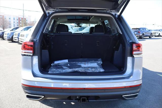 2026 Volkswagen Atlas SE with Technology