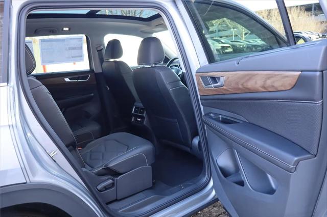 2026 Volkswagen Atlas SE with Technology