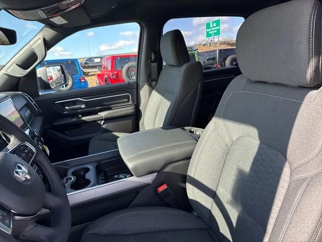 2026 Ram 1500 Big Horn Crew Cab 4x4 5'7" Box