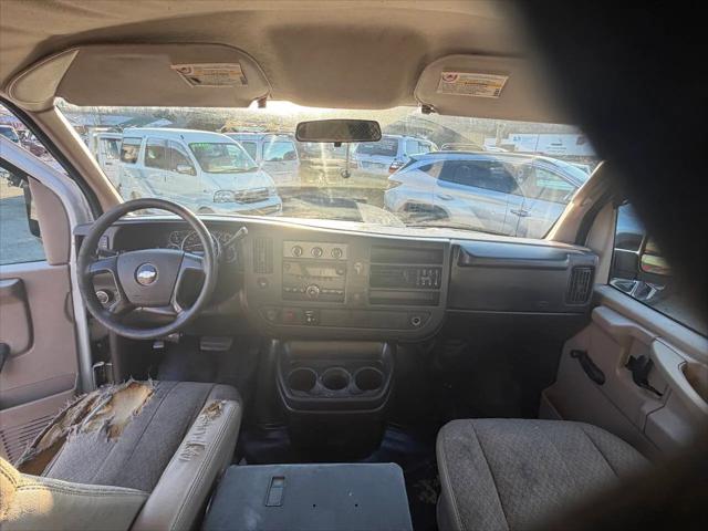 2009 Chevrolet Express Work Van