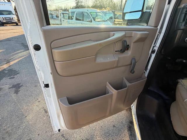 2009 Chevrolet Express Work Van