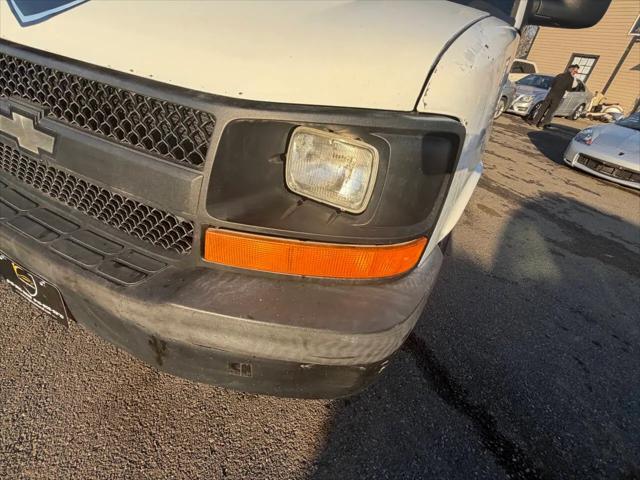 2009 Chevrolet Express Work Van