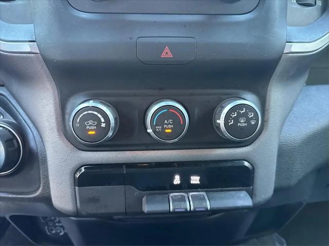 2022 Ram 1500 Big Horn Quad Cab 4x2 6'4" Box