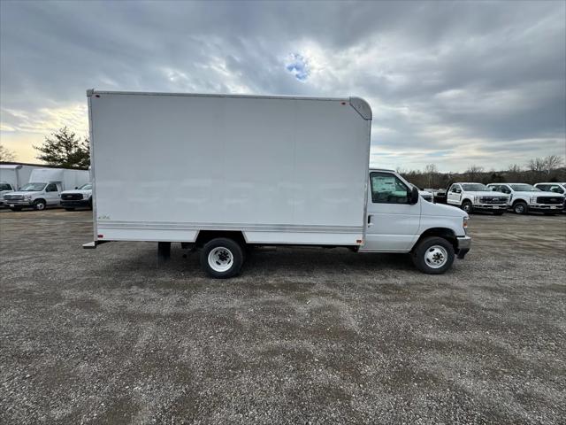 2026 Ford E-450 Cutaway E-Series Cutaway