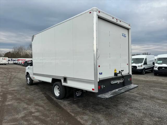 2026 Ford E-450 Cutaway E-Series Cutaway