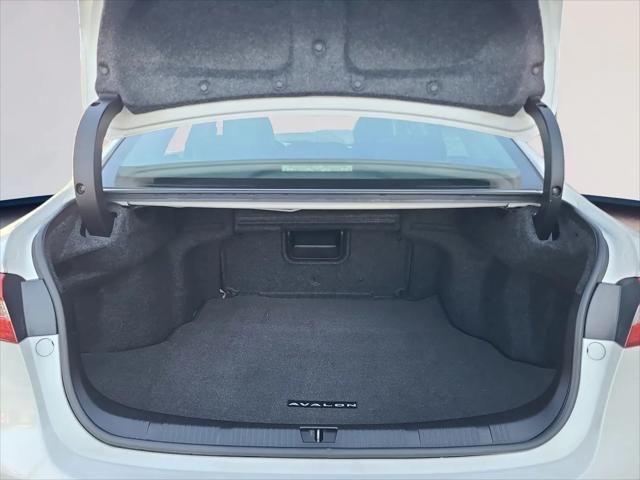 2013 Toyota Avalon XLE Premium