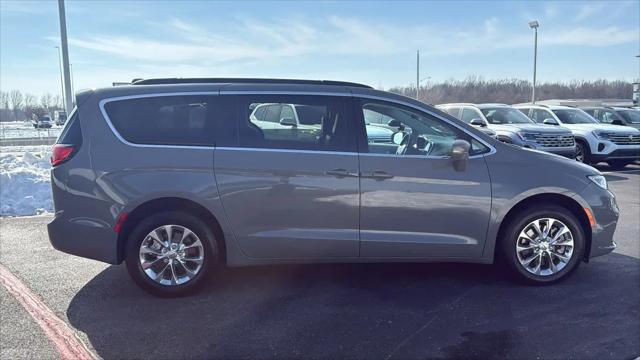 2022 Chrysler Pacifica Touring L AWD