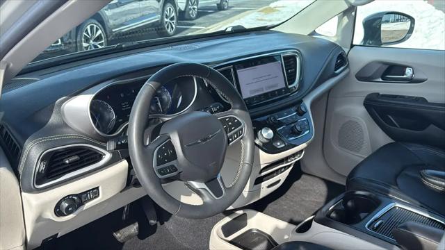 2022 Chrysler Pacifica Touring L AWD