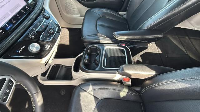 2022 Chrysler Pacifica Touring L AWD