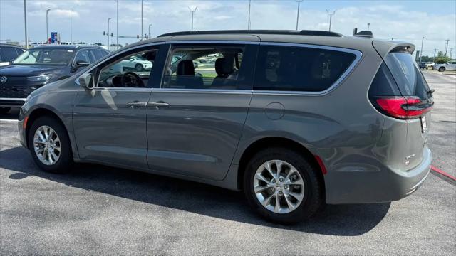 2022 Chrysler Pacifica Touring L AWD
