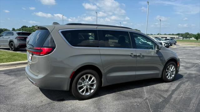 2022 Chrysler Pacifica Touring L AWD