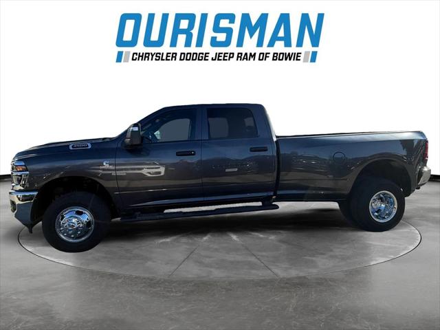2026 RAM 3500 Tradesman Crew Cab 4x4 8 Box
