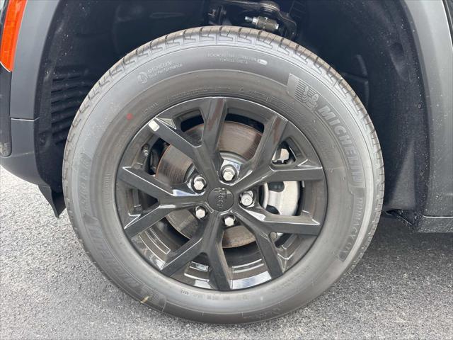2026 Jeep Grand Cherokee GRAND CHEROKEE L LAREDO ALTITUDE 4X2
