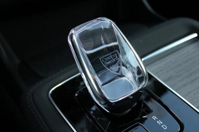 2026 Volvo XC90 Ultra, B6 AWD Gas (mild hybrid), Gasoline, Bright, 7 Seats