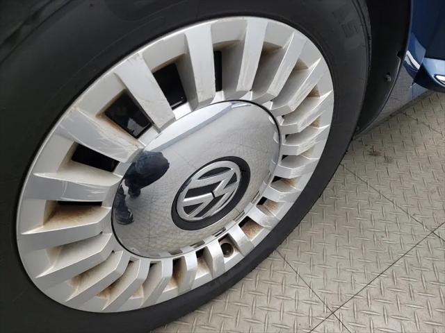 2016 Volkswagen Beetle 1.8T SE