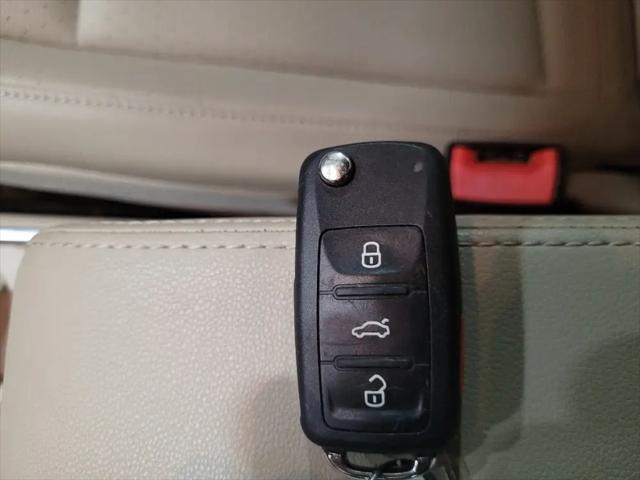 2016 Volkswagen Beetle 1.8T SE