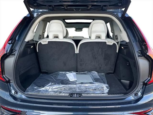 2026 Volvo XC90 Ultra Dark Theme, B6 AWD Gas (mild hybrid), Gasoline, 7 Seats