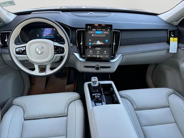 2026 Volvo XC90 Ultra Dark Theme, B6 AWD Gas (mild hybrid), Gasoline, 7 Seats