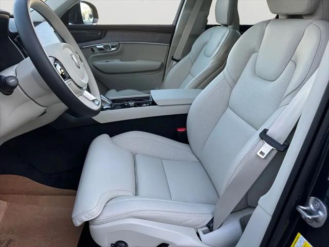 2026 Volvo XC90 Ultra Dark Theme, B6 AWD Gas (mild hybrid), Gasoline, 7 Seats