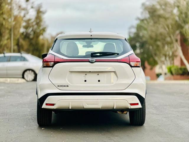 2023 Nissan Kicks S Xtronic CVT