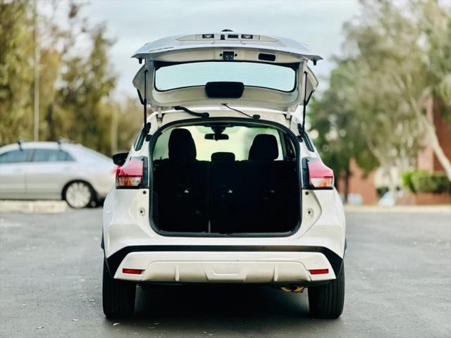 2023 Nissan Kicks S Xtronic CVT