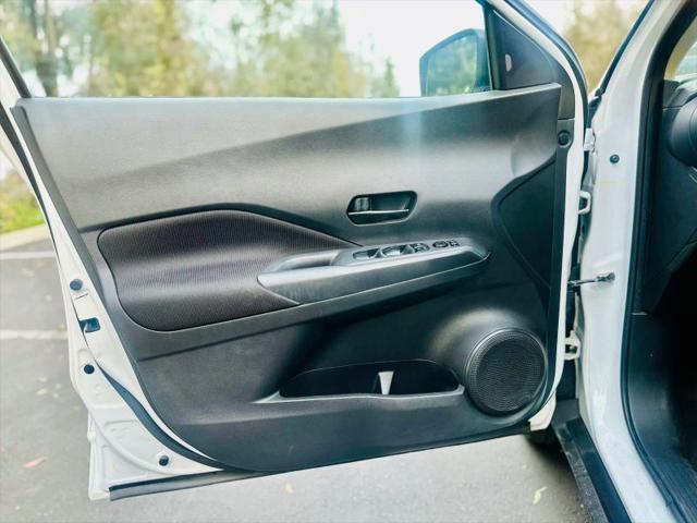2023 Nissan Kicks S Xtronic CVT