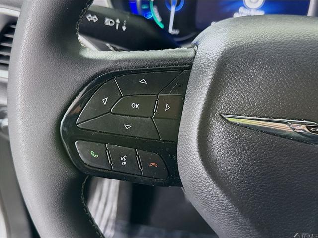 2023 Chrysler Pacifica Hybrid Touring L