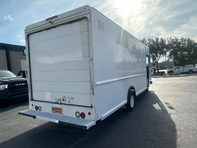 2013 Ford E-450 Stripped XL
