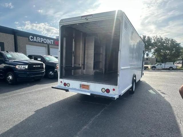 2013 Ford E-450 Stripped XL