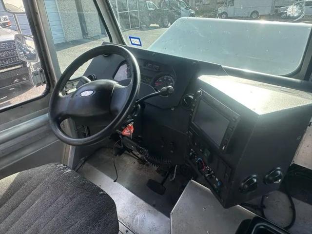 2013 Ford E-450 Stripped XL