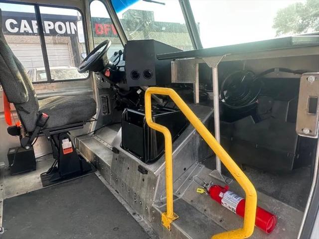 2013 Ford E-450 Stripped XL