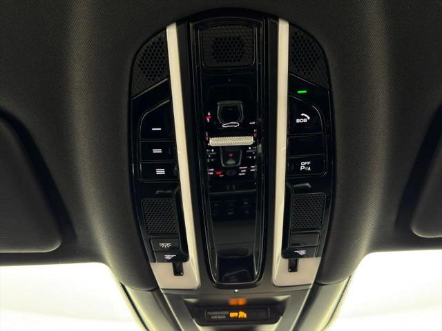 2023 Porsche Cayenne E-Hybrid Platinum Edition