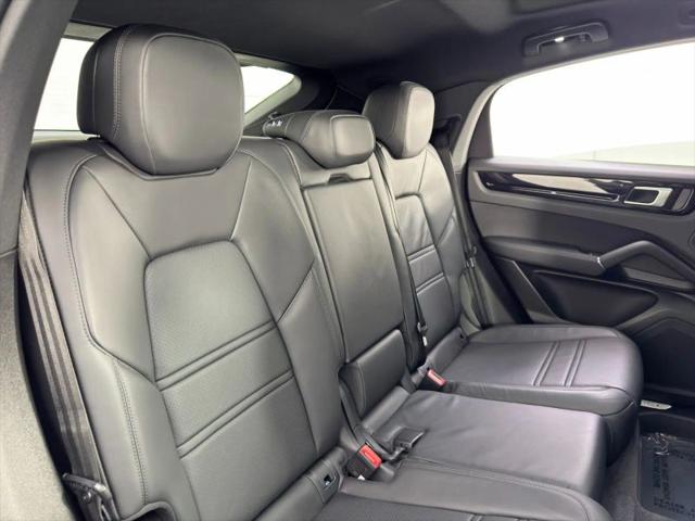 2023 Porsche Cayenne E-Hybrid Platinum Edition