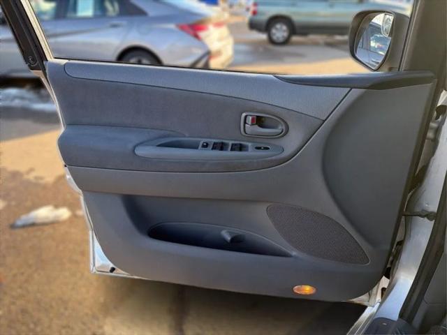2005 Mazda MPV LX
