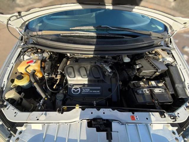 2005 Mazda MPV LX