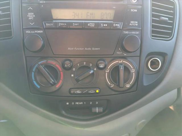 2005 Mazda MPV LX