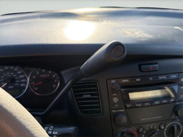 2005 Mazda MPV LX
