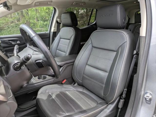 2023 GMC Acadia AWD Denali