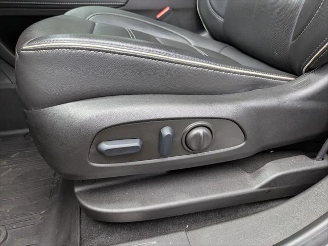 2023 GMC Acadia AWD Denali