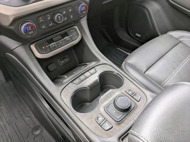 2023 GMC Acadia AWD Denali