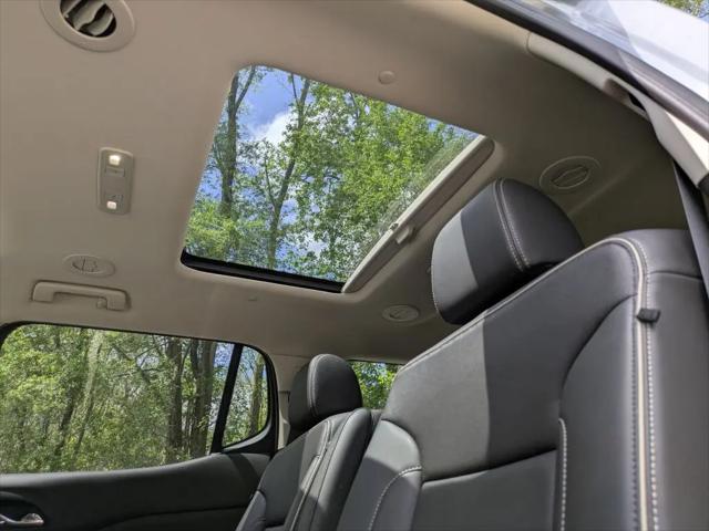 2023 GMC Acadia AWD Denali